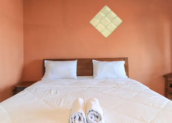 Guest house Tara Bar & Resto Air Sanih