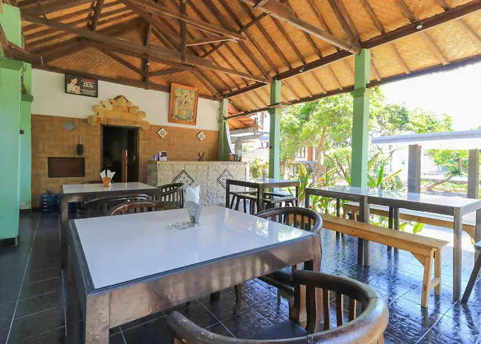 Guest house Tara Bar & Resto Air Sanih Kubutambahan (Bali)