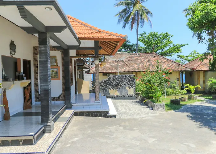 Guest house Tara Bar & Resto Air Sanih