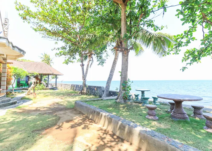 Tara Bar & Resto Air Sanih Guest house Kubutambahan (Bali)