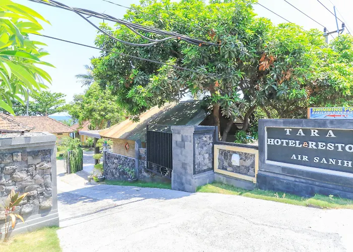 Guest house Tara Bar & Resto Air Sanih
