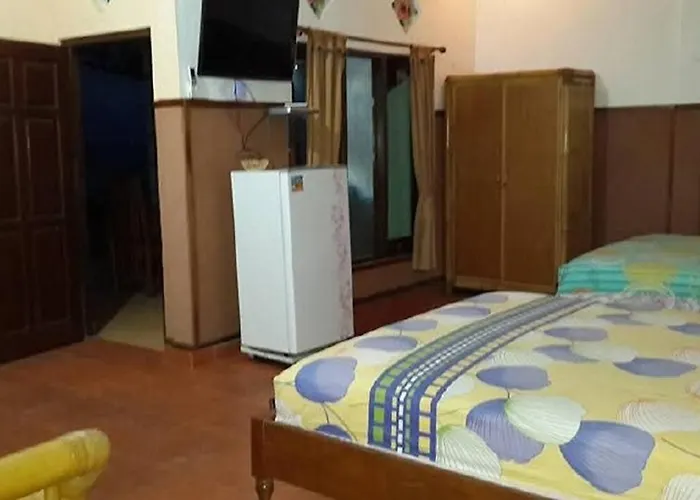 Tara Bar & Resto Air Sanih Guest house Kubutambahan (Bali)