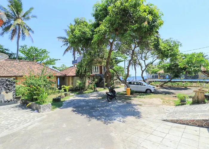 Guest house Tara Bar & Resto Air Sanih